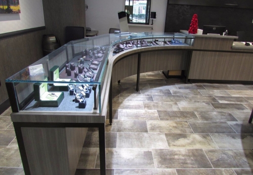 定制的玻璃珠宝展示柜台品牌珠宝展示设计效果图